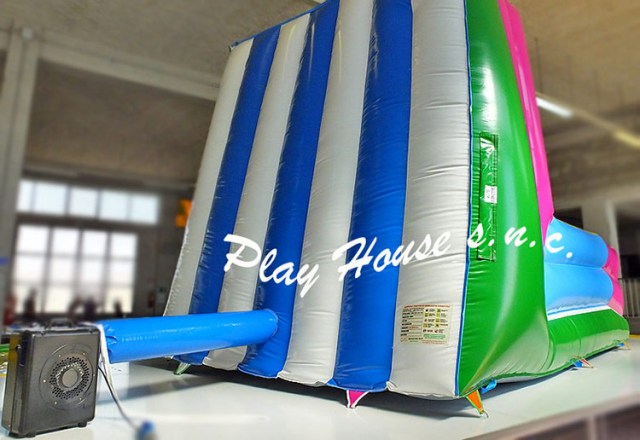 gonfiabile-sportivo-arrampicata (1)